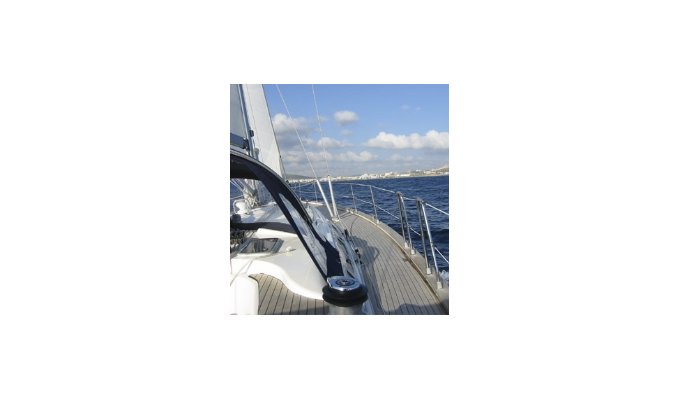 Rental of Sailing Yacht charter with or without captain and hostess in Barcelona