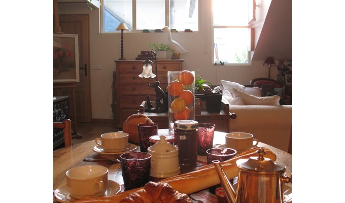 Paris Bed and Breakfast B&B Paris between Opera and Montmartre close to Le Moulin Rouge
