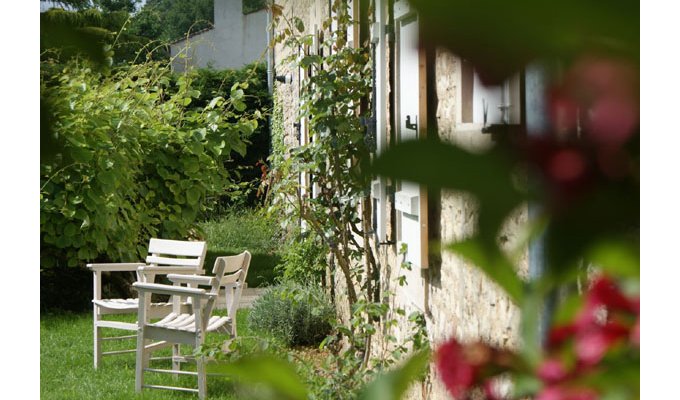 Cosy Cottage Holiday Rentals close to Beaune in Burgundy
