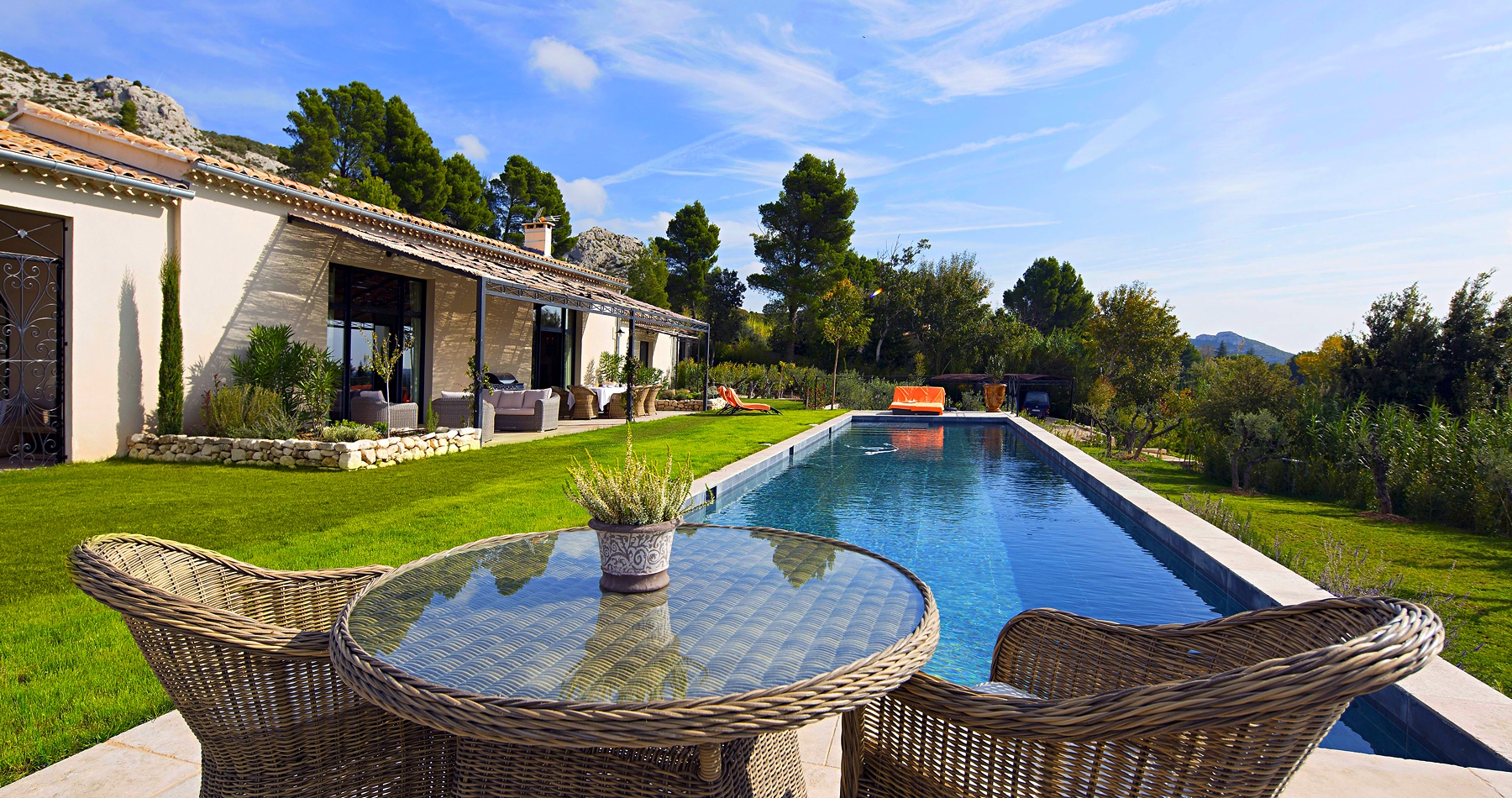 Saint Remy de Provence luxury villa rentals with private pool & staff[....]