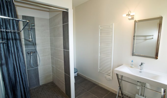 Shower room twin bedroom  - Le Relais -  Chateau La Gontrie