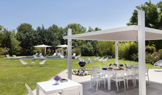 Provence Luxury villa rentals Aix en Provence with heated private pool and staff chef