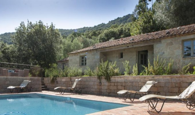 Sartene Luxury Villa Vacation Rentals 6/8 pers private pool Hammam Jacuzzi Corsica