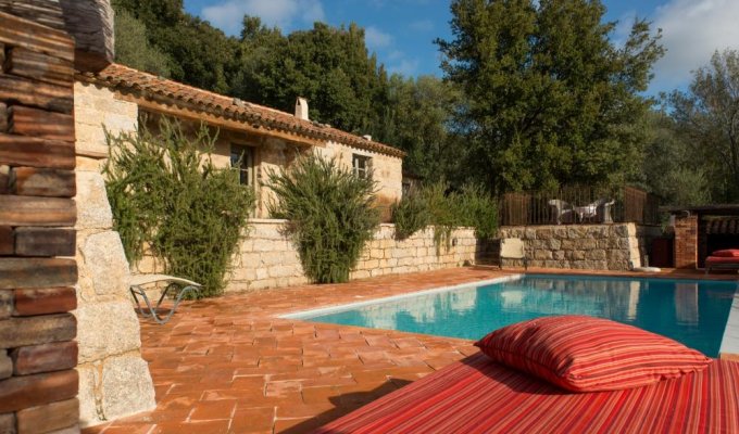 Sartene Luxury Villa Vacation Rentals 6/8 pers private pool Hammam Jacuzzi Corsica