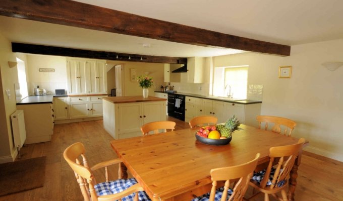 2 Five star Luxury Holiday Cottages in North Devon each with 3 double en-suite bedrooms Sleeps 6-12