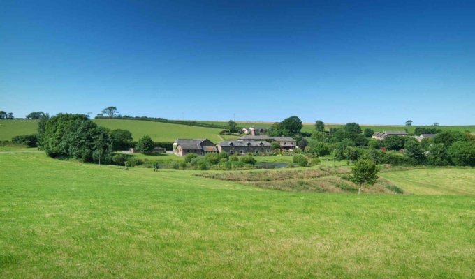 2 Five star Luxury Holiday Cottages in North Devon each with 3 double en-suite bedrooms Sleeps 6-12