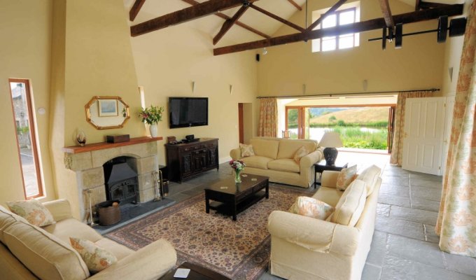 2 Five star Luxury Holiday Cottages in North Devon each with 3 double en-suite bedrooms Sleeps 6-12