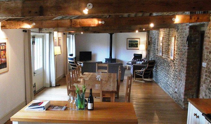 Beautiful 5 bedroom barn conversion in North Norfolk - Sleeps 10