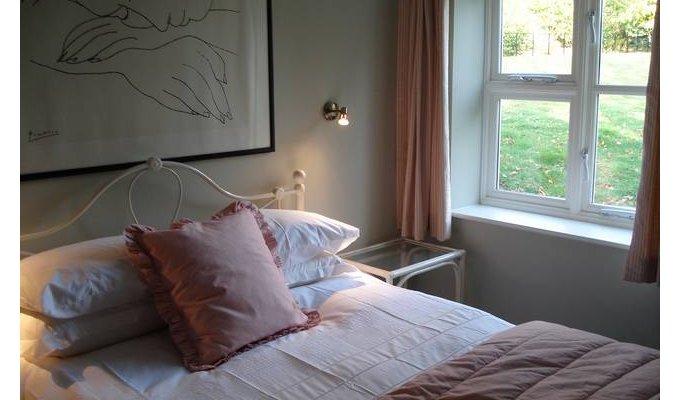 Holiday cottage to rent in Wiltshire - 2 bedrooms Sleeps 4