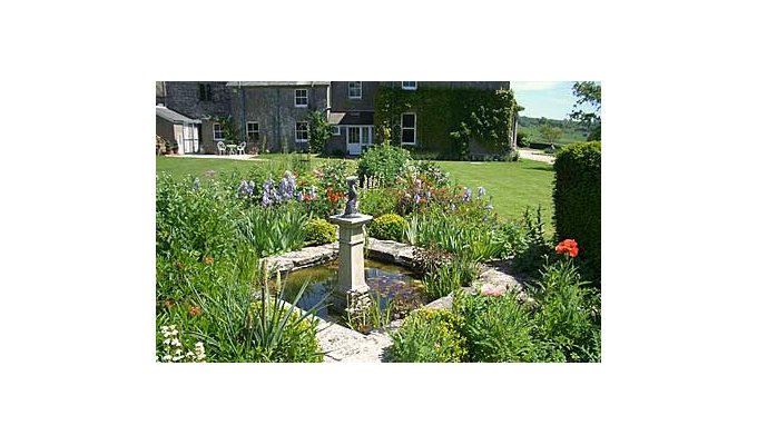 British Bed & Breakfast for Garden Lovers in the heart of Dorset, South West England