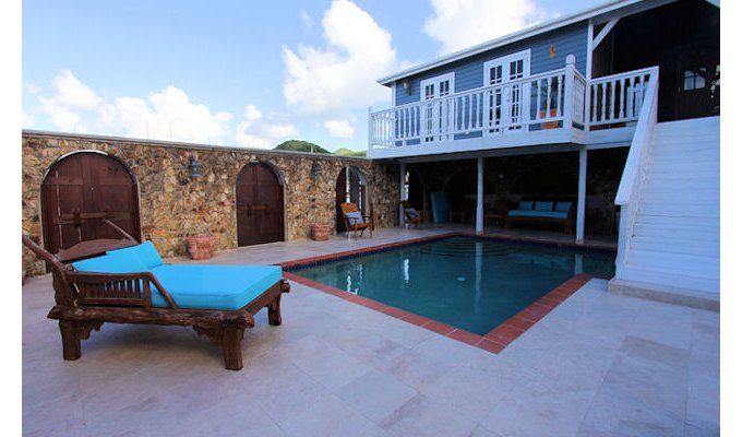 Antigua villa vacation rentals with private pool ideal for large family with kids Jolly Harbour 