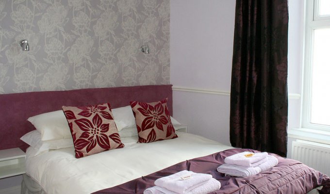 Lawnswood Guesthouse Bed and Breakfast Devon South West England