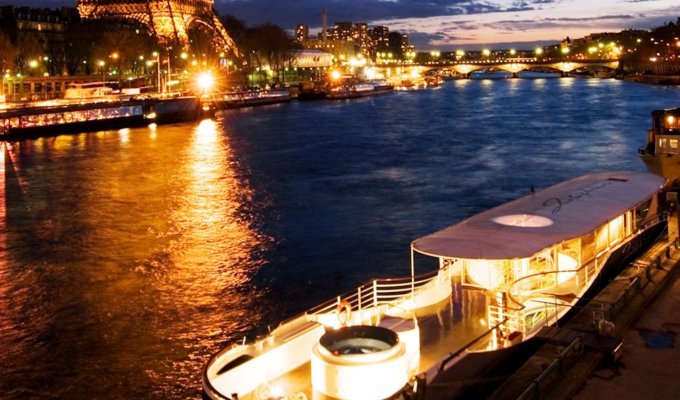 Paris Yacht Holiday rental Event Weddings Seminars