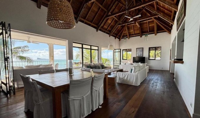 Mauritius beach house Rental Pointe aux Canonniers beach private pool