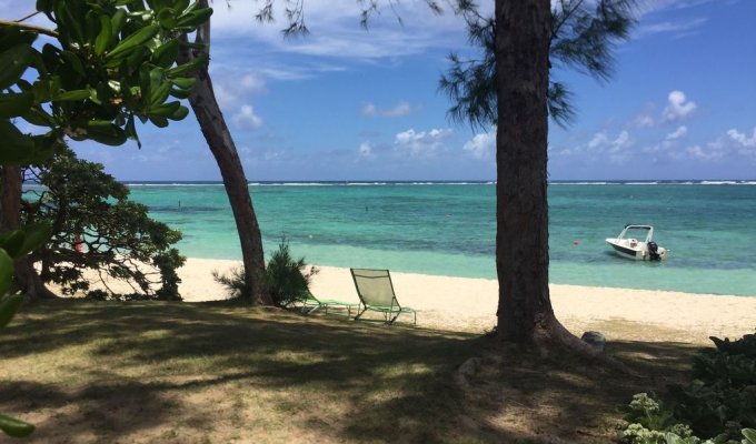 Mauritius Beach house rental in Trou d'Eau Douce 500m from île aux Cerfs East Coast