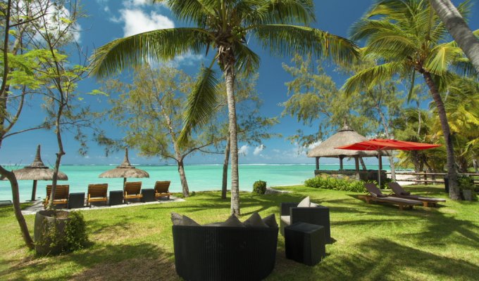 Mauritius Villa Rentals on Belle Mare beach with private pool East coast