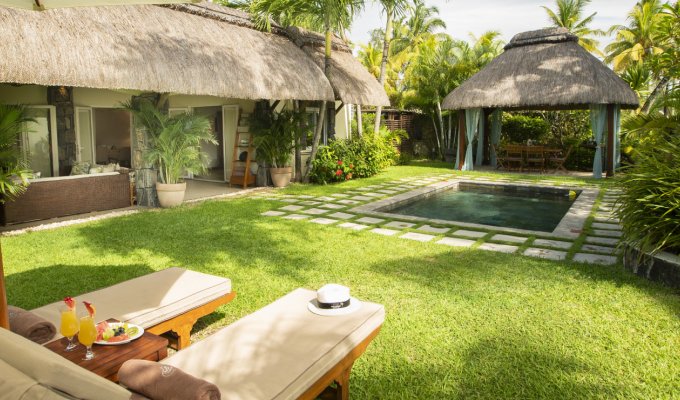 Mauritius Villa rental Belle Mare Beach 30 m  pool & staff