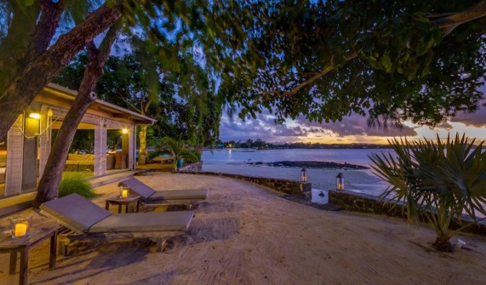 Luxury Mauritius villa rentals : beach house on the east coast of Mauritius island