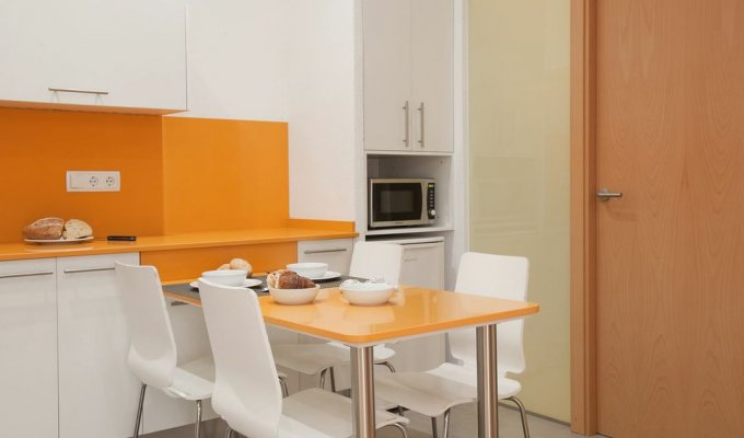 Apartment to rent in Barcelona Wifi AC close town center