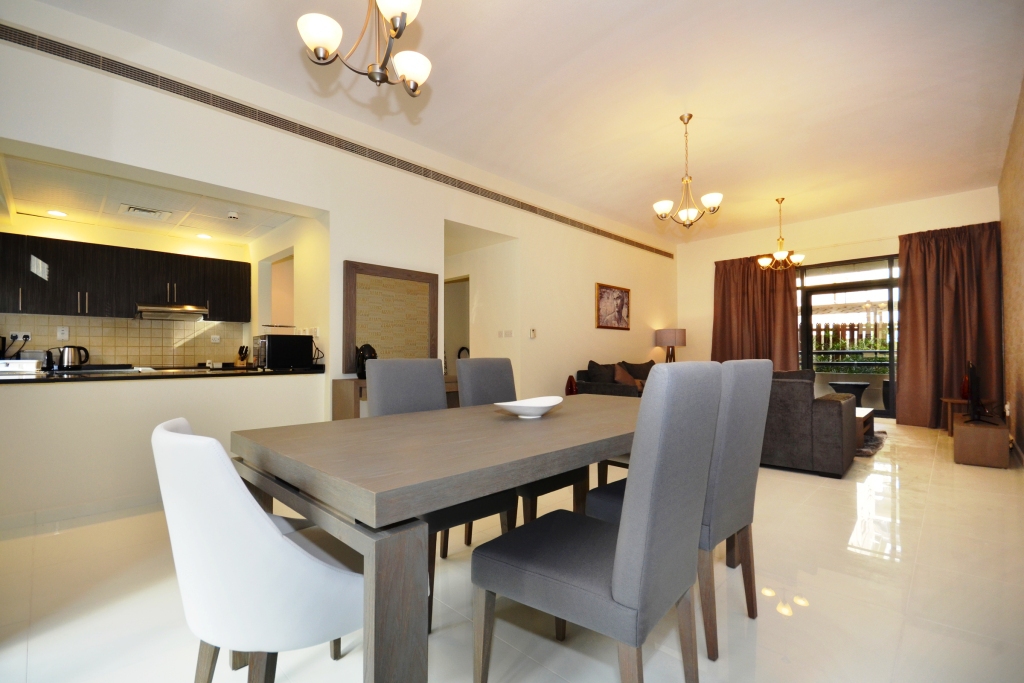 Dubai Vacation Rentals Stylish And Spacious 2 Bedroom Apartment Al Ghaf 4 The Greens
