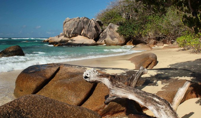 Beach front Villa rentals Praslin Island, Seychelles
