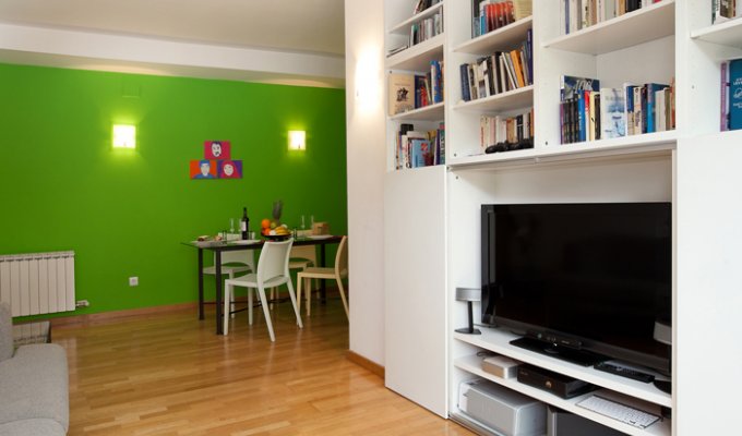 Apartment to rent in Barcelona Poblenou Wifi terrace AC