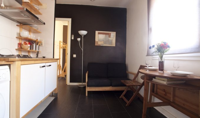 Apartment to rent in Barcelona Wifi AC close beach