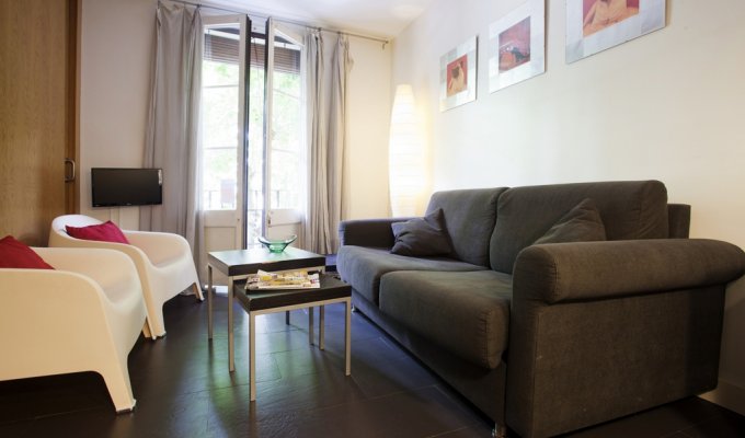 Apartment to rent in Barcelona Wifi AC balcony Fira de Barcelona