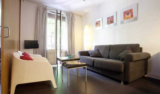 Apartment to rent in Barcelona Wifi AC balcony Fira de Barcelona