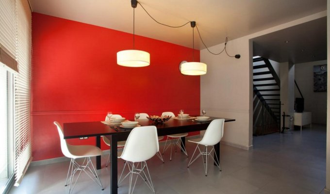 Apartment to rent in Barcelona triplex Wifi AC terrace
