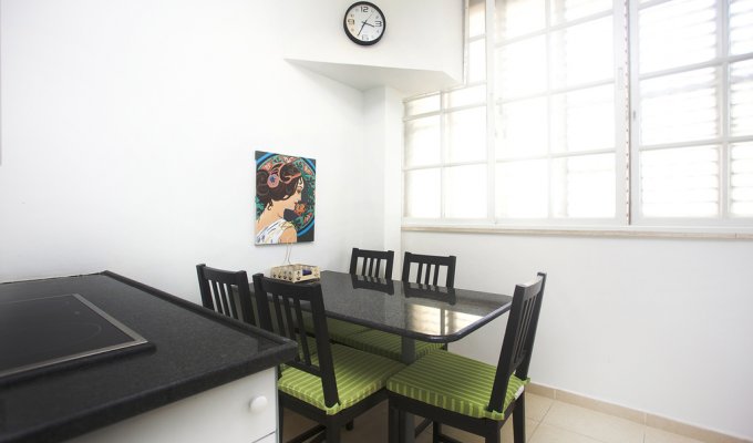 Israel Apartment Vacation rentals Kosher in Raanana, Wifi, AC, terrace