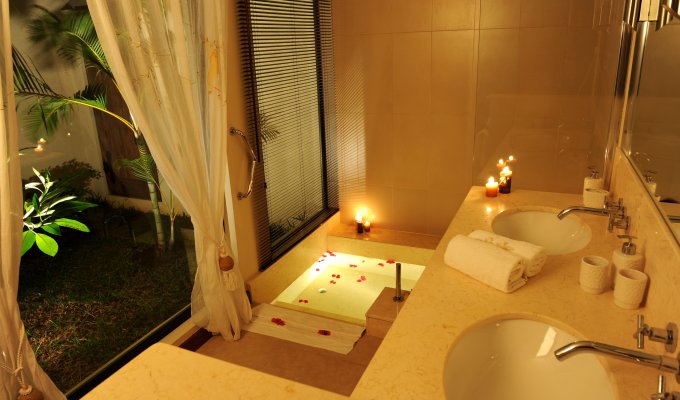 Luxury Villa Vacation Rentals in Holiday Complex - Grand Bay - Mauritus island.