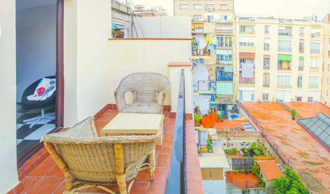 Apartment to rent in Barcelona Wifi El Corts balcony AC