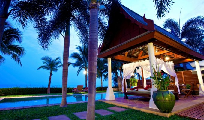 Beachfront Koh Samui Villa Rentals in Maenam 