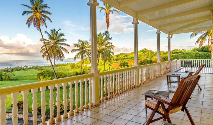 Martinique Cosy  rooms in a Mansion House Inn with private pool