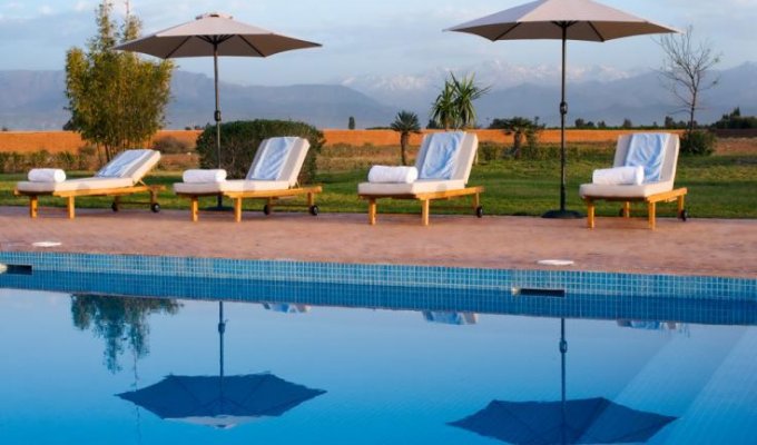 Pool of luxury villa in Marrakech 