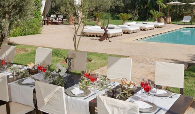 View Pool of luxury riad in Marrakech 