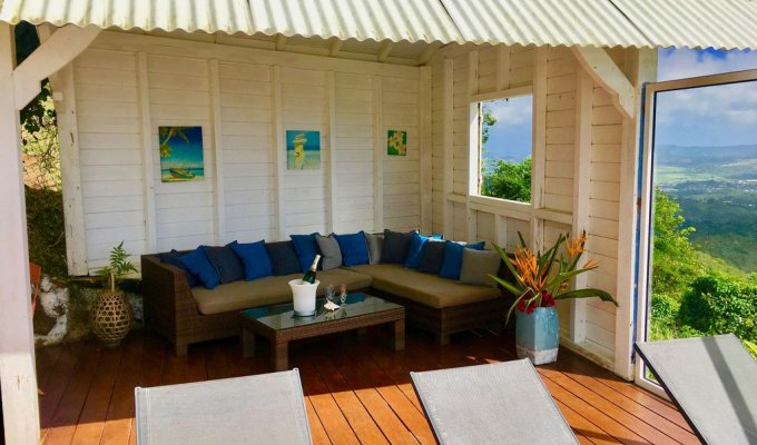 Martinique villa rentals Le Diamant with private pool and close to the beach