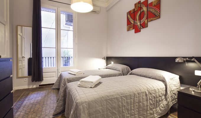 Apartment to rent in Barcelona Wifi Eixample terrace AC