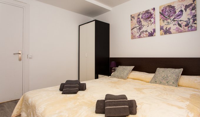 Apartment to rent in Barcelona Gracia Wifi AC  