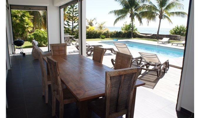 Guadeloupe beachfront luxury villa in Saint François with pool & staff