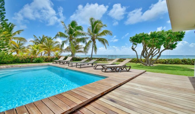 Guadeloupe beachfront luxury villa in Saint François with pool & staff