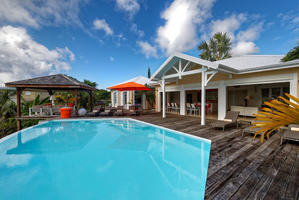 Guadeloupe Villa Rentals Luxury Villa Rentals in Sainte Anne with[....]
