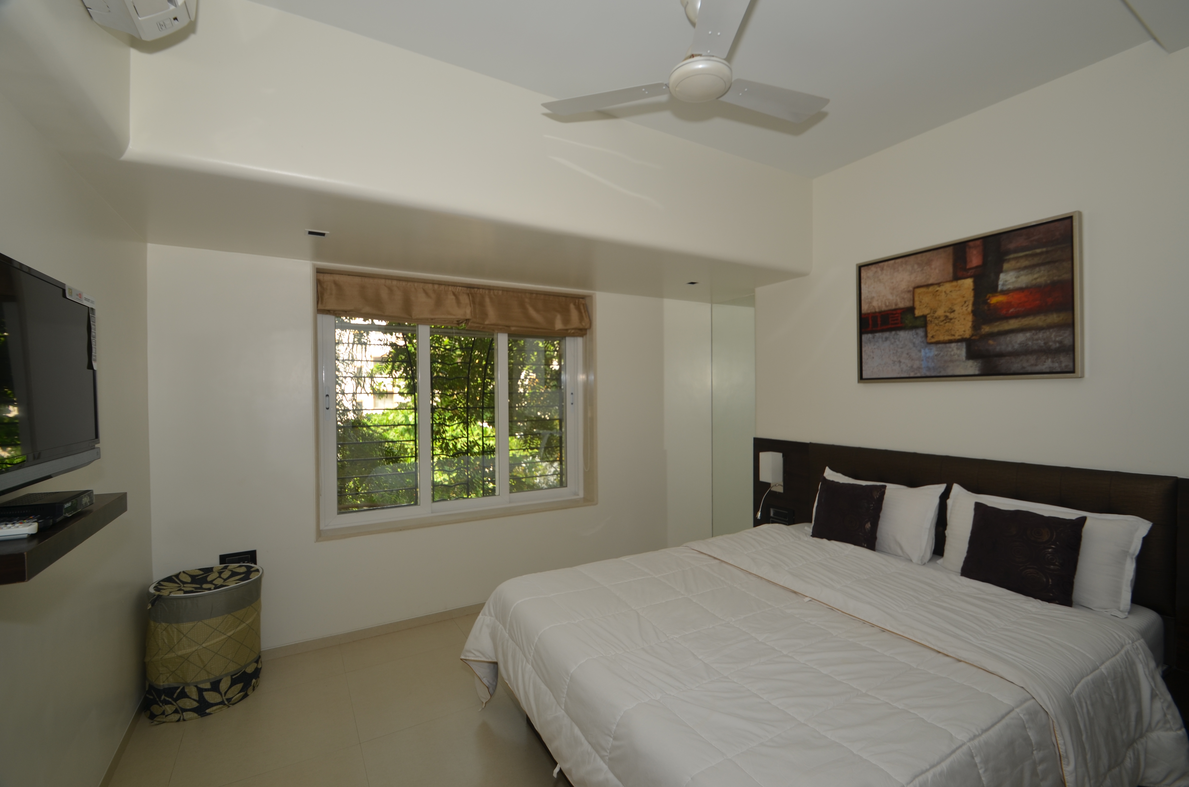 Fully Furnished 1&2 BedRoom Apartments Vacation Rental In Mumbai [....]