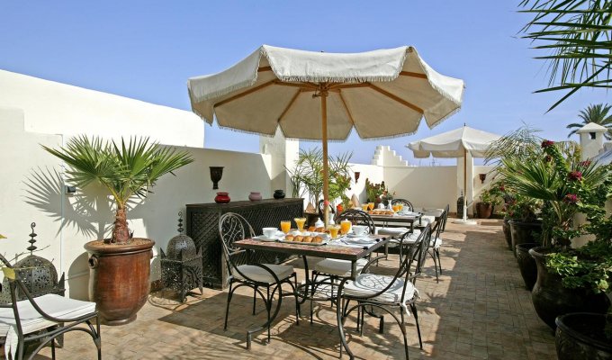 Pool of luxury villa in Marrakech 