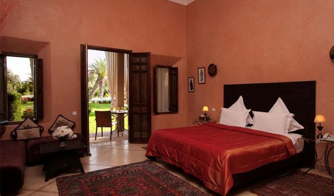 Pool of luxury villa in Marrakech