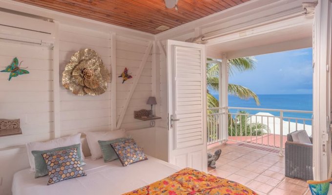 Martinique villa rental in Anses d'Arlet  private pool steps to the beach