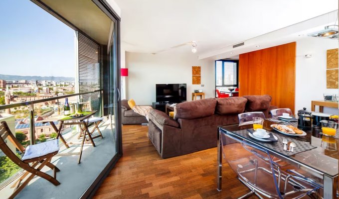 Apartment to rent in Barcelona Poble Nou with Parking & wifi