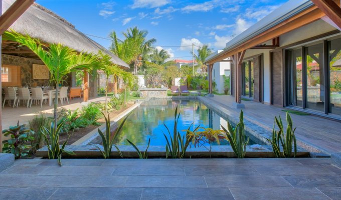 Mauritius Luxury Villa rentals in Pereybere 5 mins driving from the beach