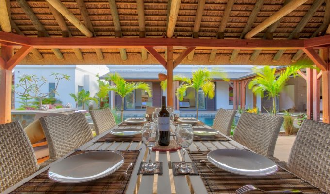 Mauritius Luxury Villa rentals in Pereybere 5 mins driving from the beach